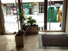 PORTAL INOX, RAMPA INTERIOR Y JARDINERA INOX