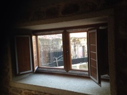 VENTANA PVC CON CONTRAS, XUSTANS